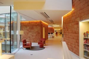 Rehabilitación SATE exterior, Biblioteca Joan Maragall, Barcelona