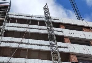 SATE, cerramientos y petos en edificios en Málaga