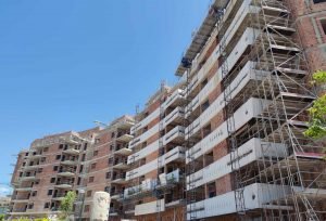 SATE, cerramientos y petos en edificios en Málaga