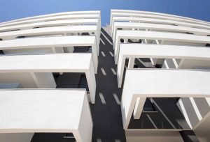 SATE, cerramientos y petos en edificios en Málaga